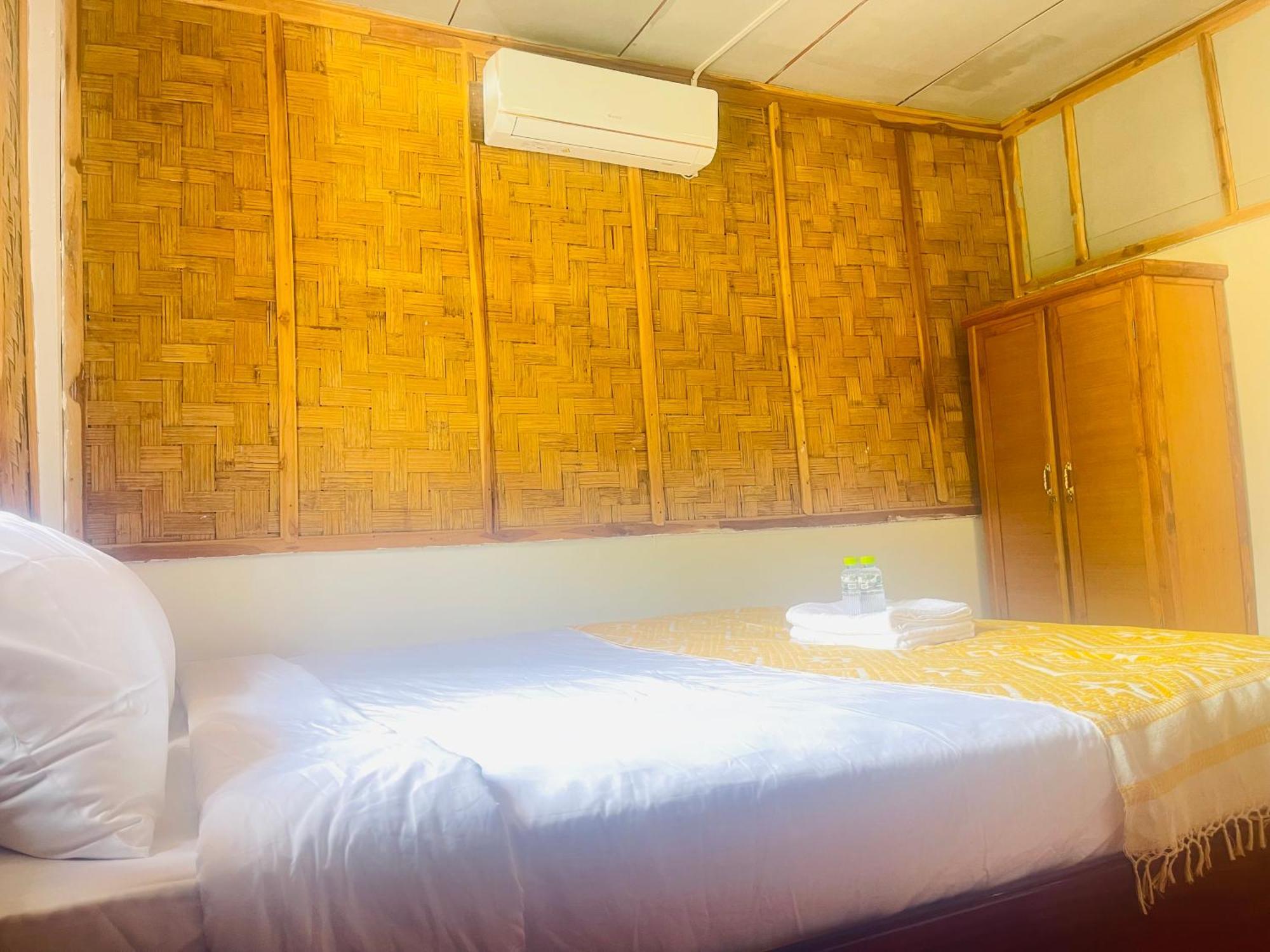 Bed and Breakfast Nong Khiaw Ing Ing Mountain View Exterior foto