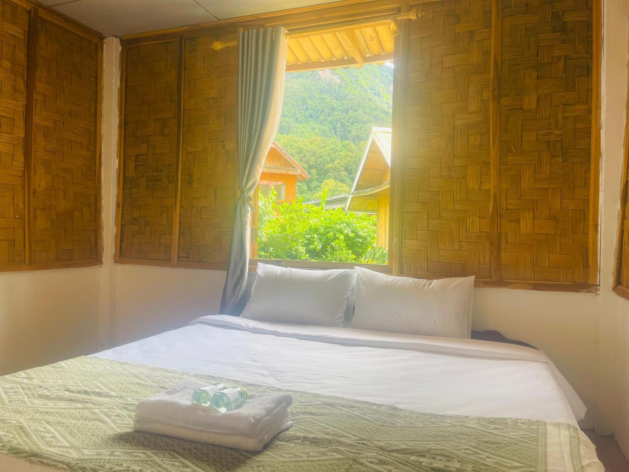 Bed and Breakfast Nong Khiaw Ing Ing Mountain View Exterior foto