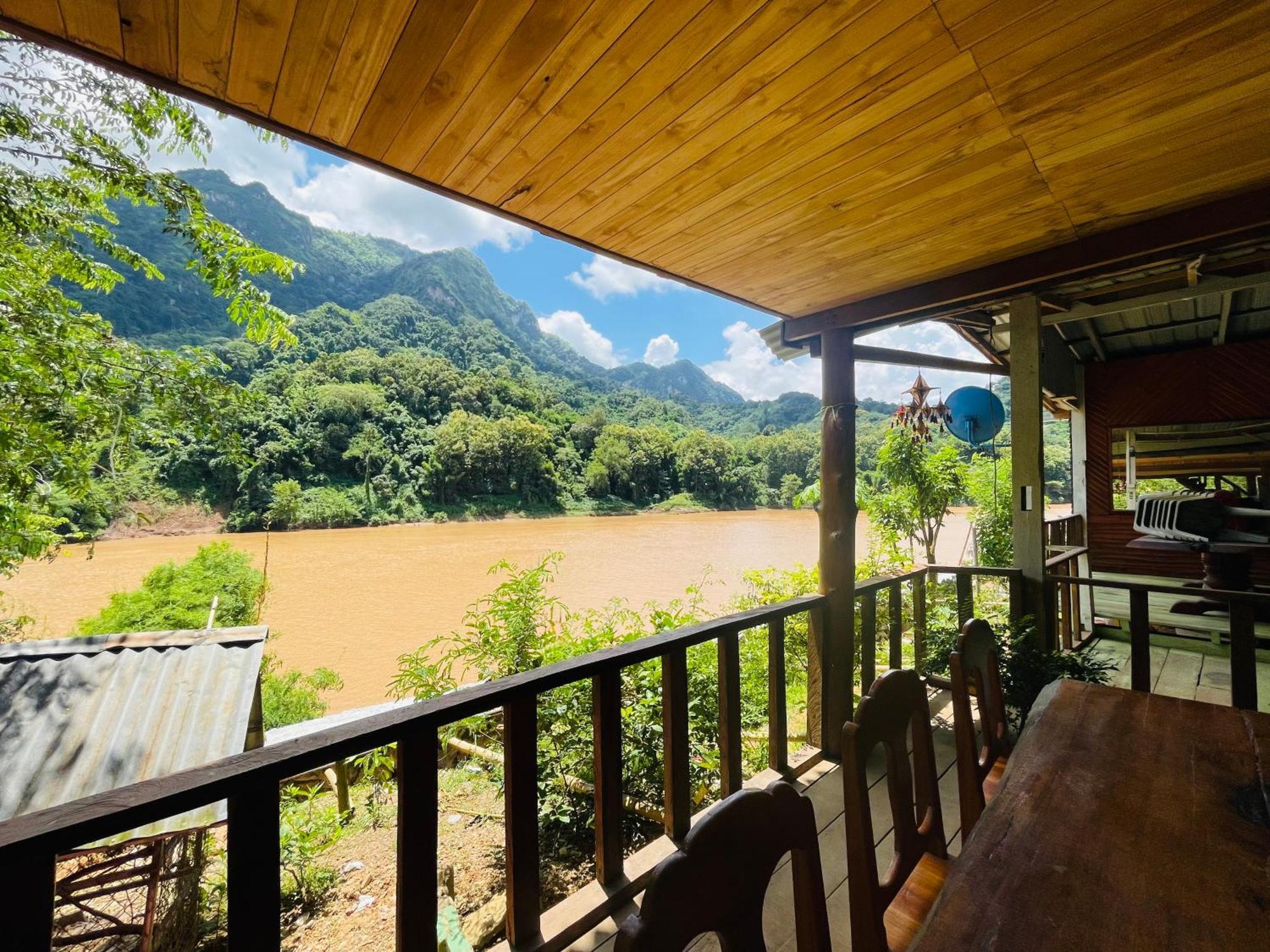 Bed and Breakfast Nong Khiaw Ing Ing Mountain View Exterior foto